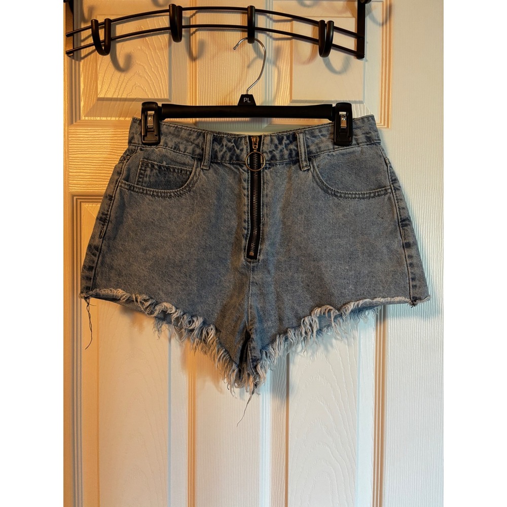 SHEIN Womens Light Wash Distressed Denim Shorts O-Ring Zip Frayed Hem Small